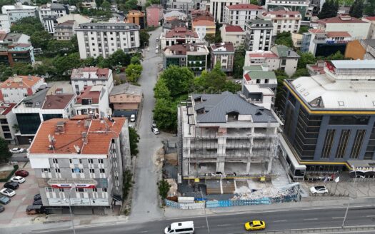 Beylikdüzü E5 Hattı Satılık Plaza 5.250m2 Prestijli Köşe Konum