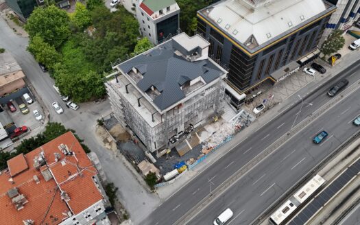 Beylikdüzü E5 Hattı Satılık Plaza 5.250m2 Prestijli Köşe Konum